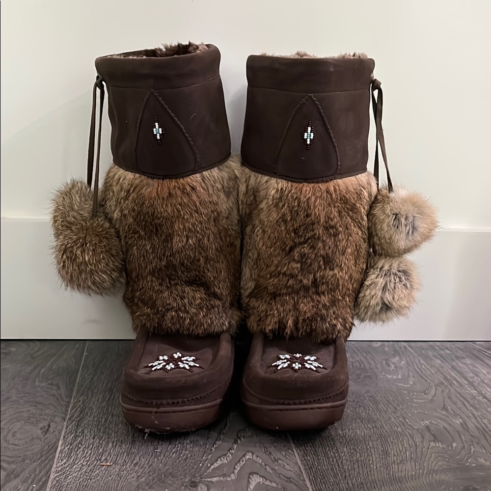 Manitobah Mukluks - Brown Fur Winter Boots